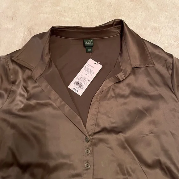 Sexy 3 Button Blouse - Picture 2 of 9